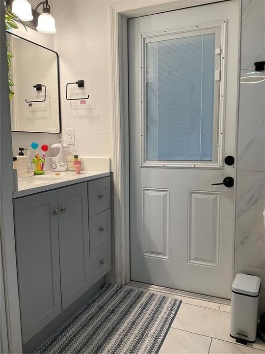 For Sale: $460,000 (3 beds, 2 baths, 1152 Square Feet)