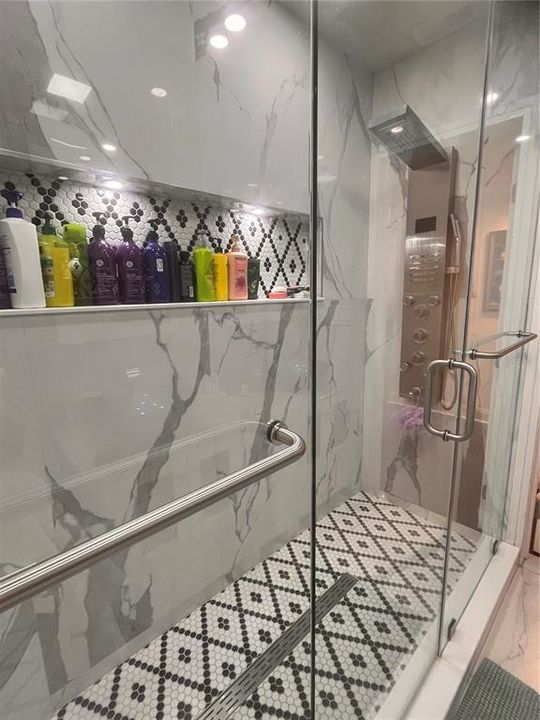 For Sale: $460,000 (3 beds, 2 baths, 1152 Square Feet)