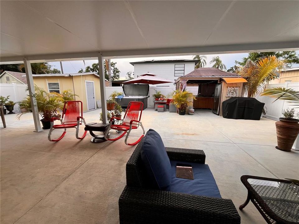 For Sale: $460,000 (3 beds, 2 baths, 1152 Square Feet)