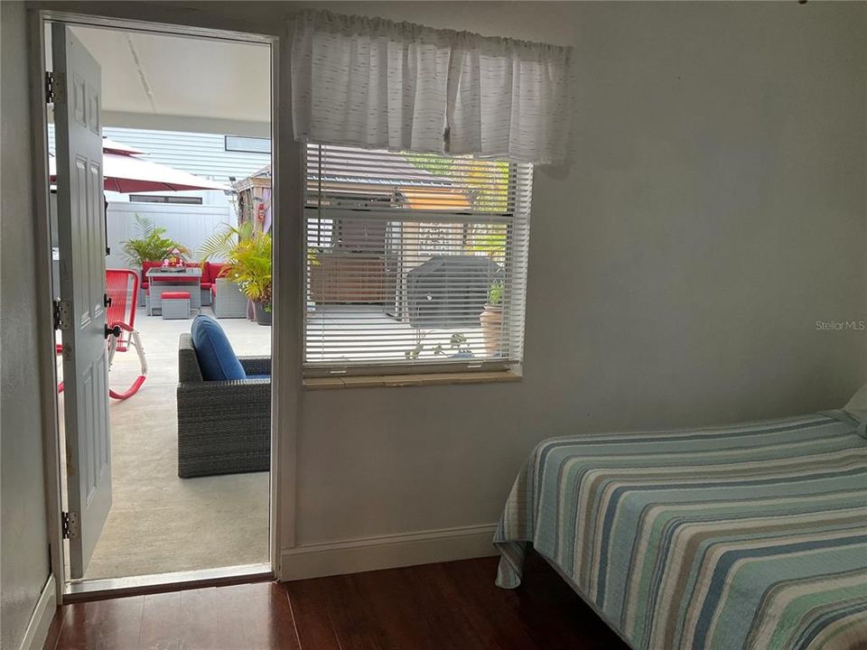 For Sale: $460,000 (3 beds, 2 baths, 1152 Square Feet)