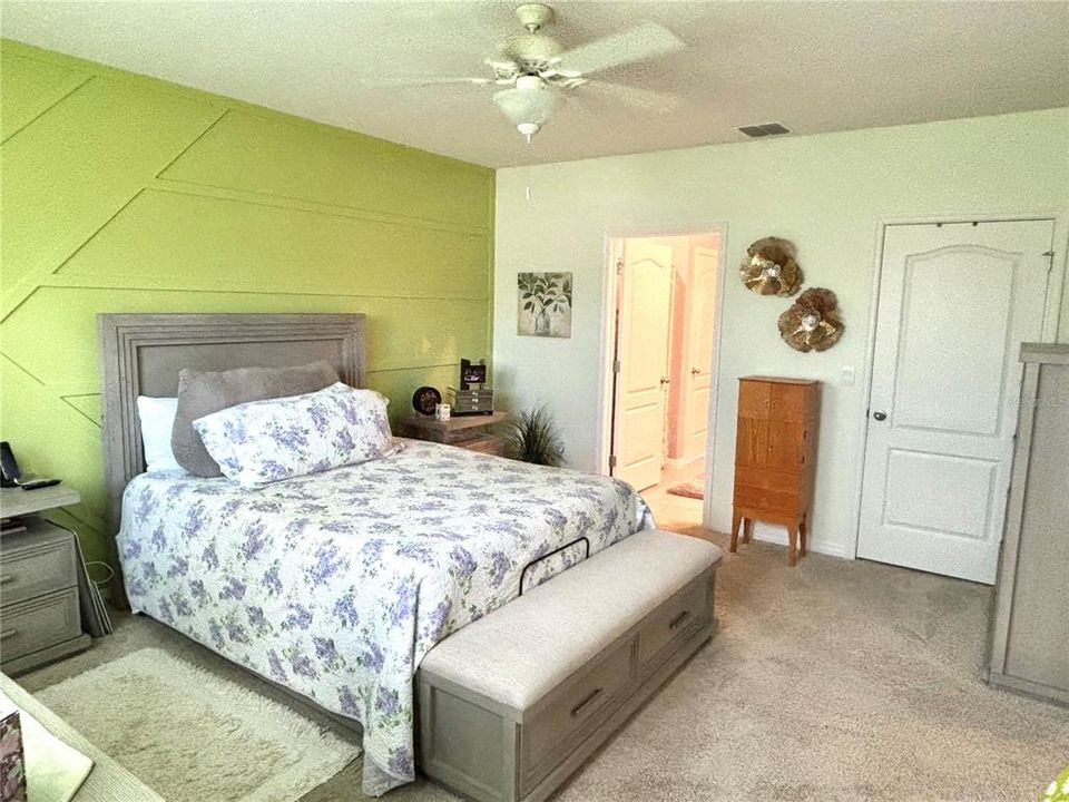 For Sale: $344,900 (3 beds, 2 baths, 1666 Square Feet)