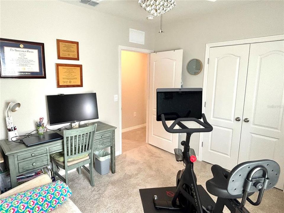 For Sale: $344,900 (3 beds, 2 baths, 1666 Square Feet)