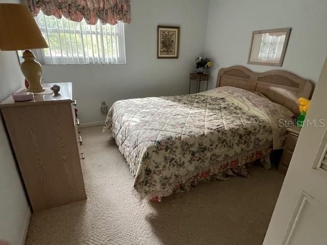 For Sale: $159,000 (2 beds, 1 baths, 837 Square Feet)