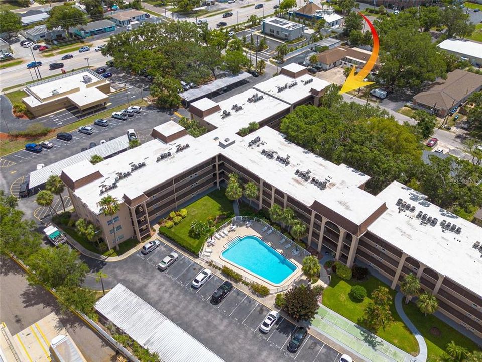 For Sale: $159,000 (2 beds, 1 baths, 837 Square Feet)