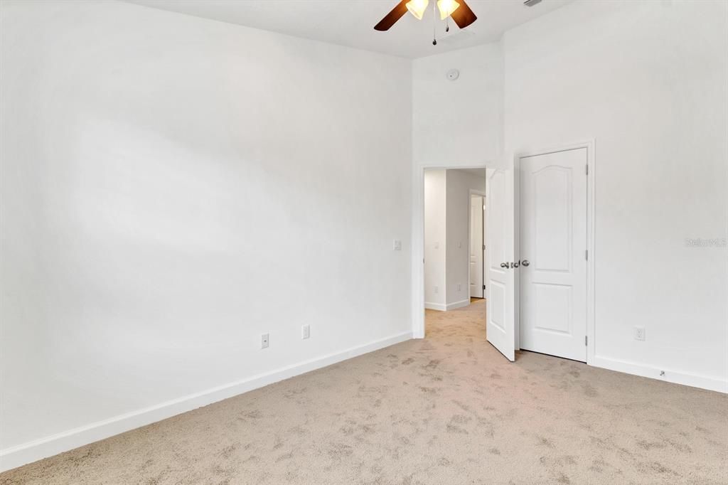 For Rent: $1,995 (3 beds, 2 baths, 1442 Square Feet)