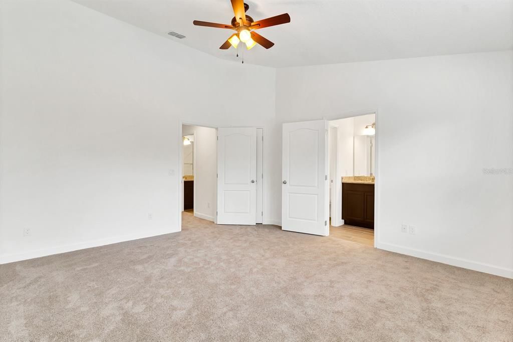 For Rent: $1,995 (3 beds, 2 baths, 1442 Square Feet)