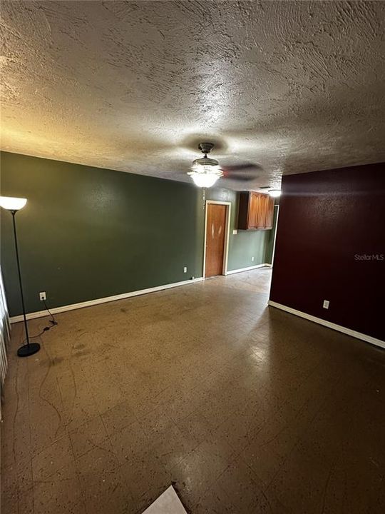 En Venta: $260,000 (3 camas, 1 baños, 950 Pies cuadrados)