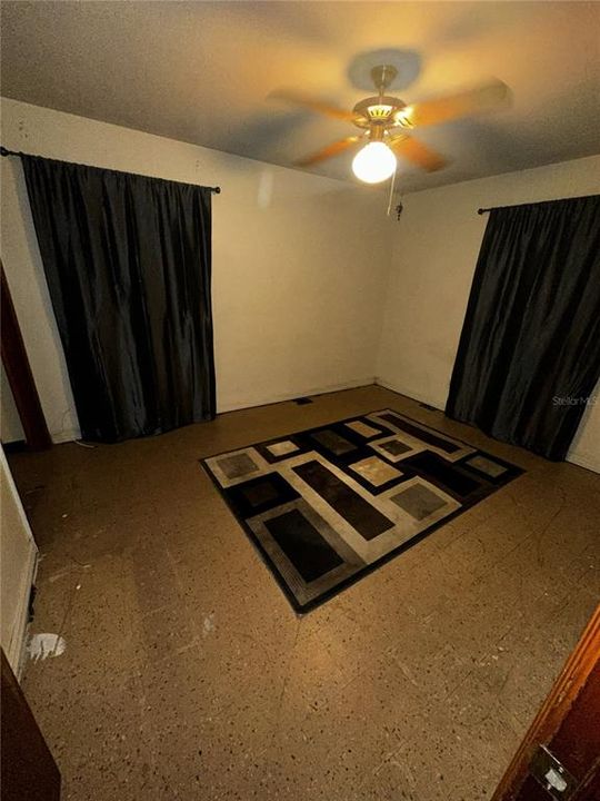 En Venta: $260,000 (3 camas, 1 baños, 950 Pies cuadrados)