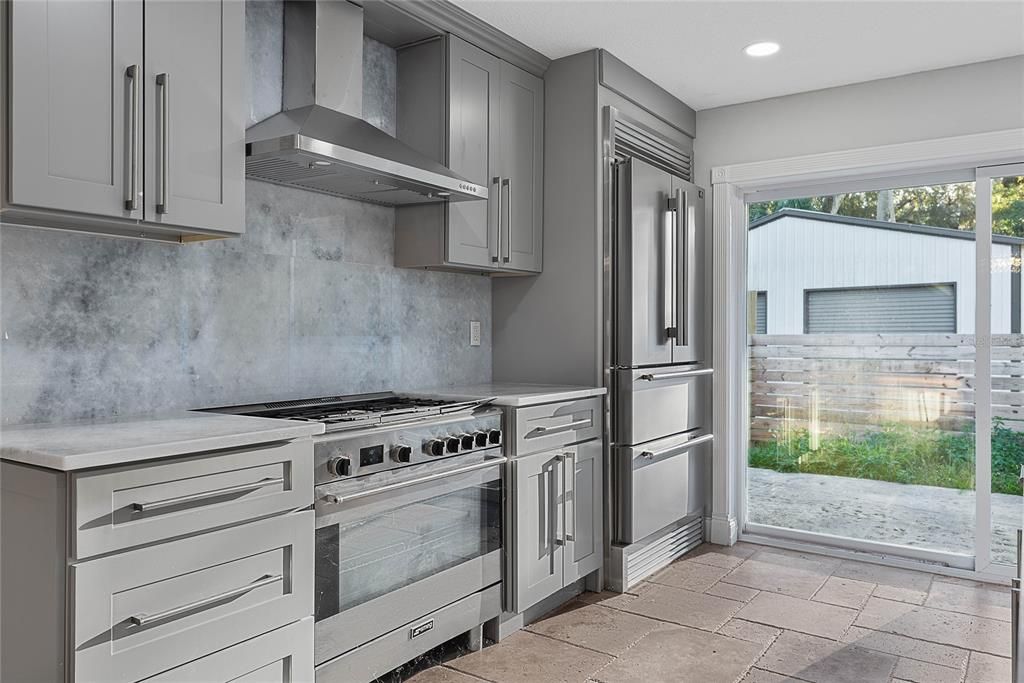 待售: $1,000,000 (0 贝兹, 0 浴室, 2000 平方英尺)