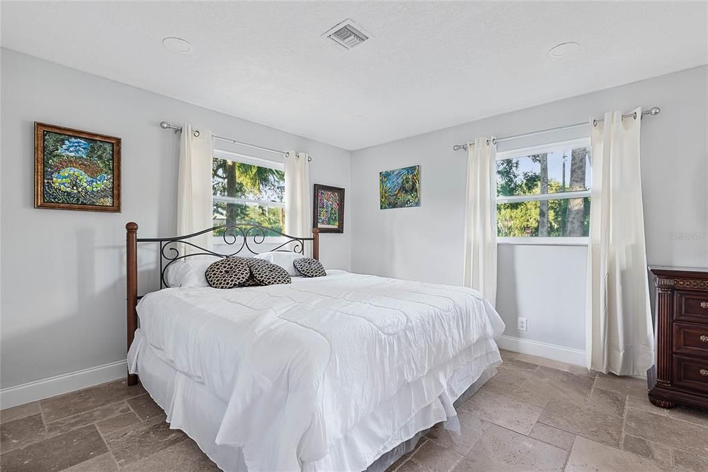 待售: $1,000,000 (0 贝兹, 0 浴室, 2000 平方英尺)