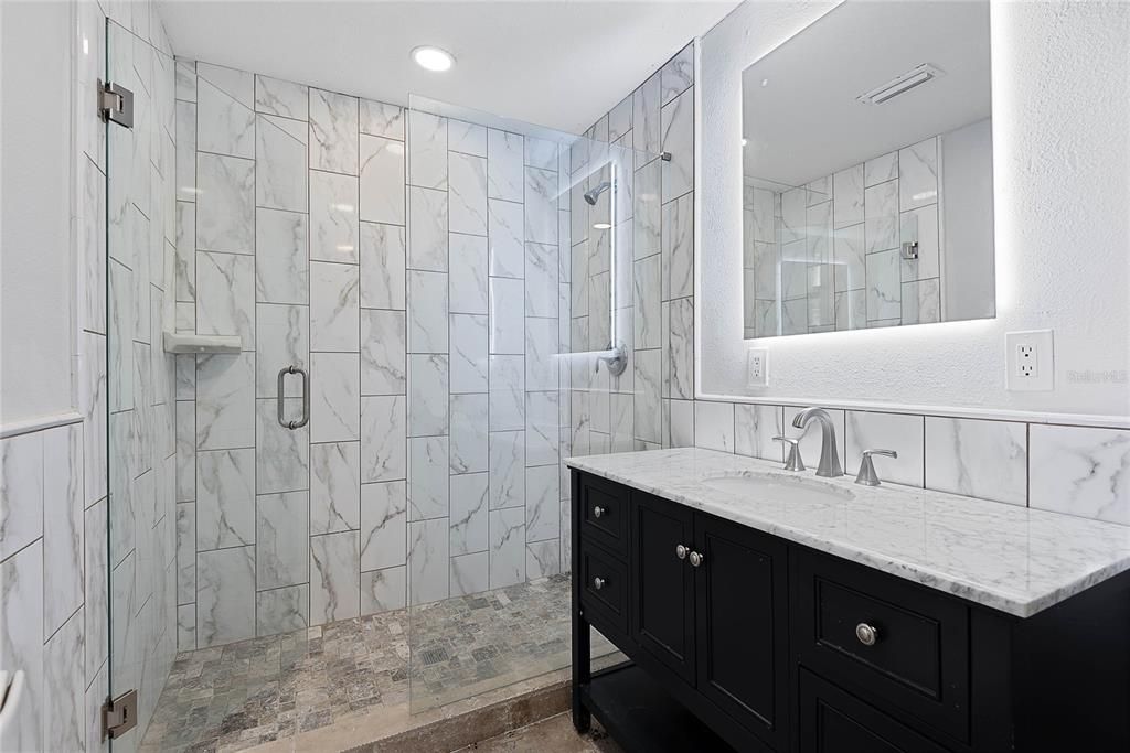 待售: $1,000,000 (0 贝兹, 0 浴室, 2000 平方英尺)