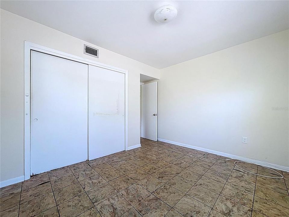 For Sale: $1,050,000 (4 beds, 2 baths, 1344 Square Feet)