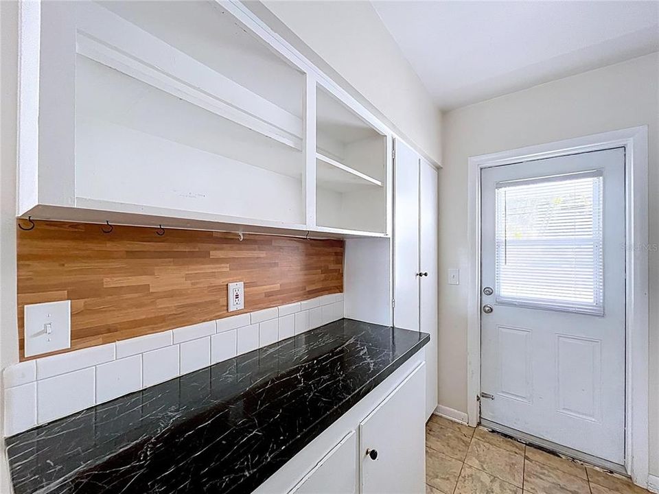 For Sale: $1,050,000 (4 beds, 2 baths, 1344 Square Feet)