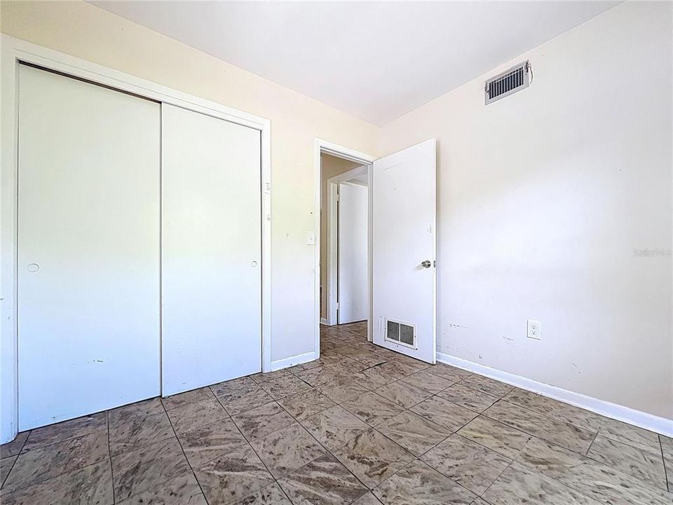 For Sale: $1,050,000 (4 beds, 2 baths, 1344 Square Feet)