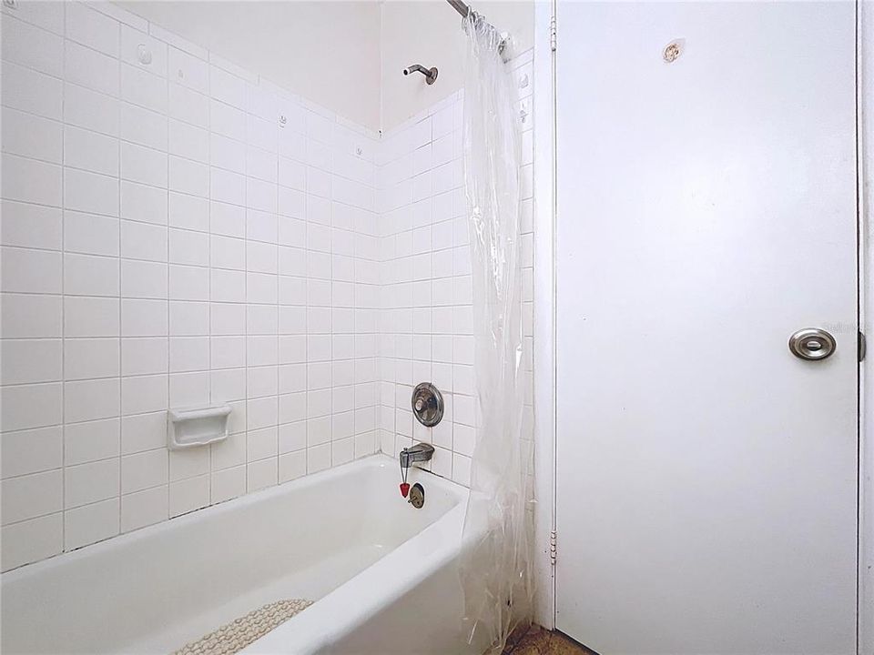 For Sale: $1,050,000 (4 beds, 2 baths, 1344 Square Feet)