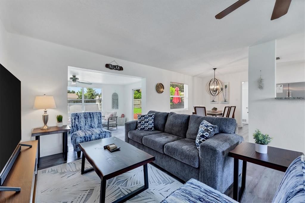 待售: $440,000 (3 贝兹, 2 浴室, 1344 平方英尺)