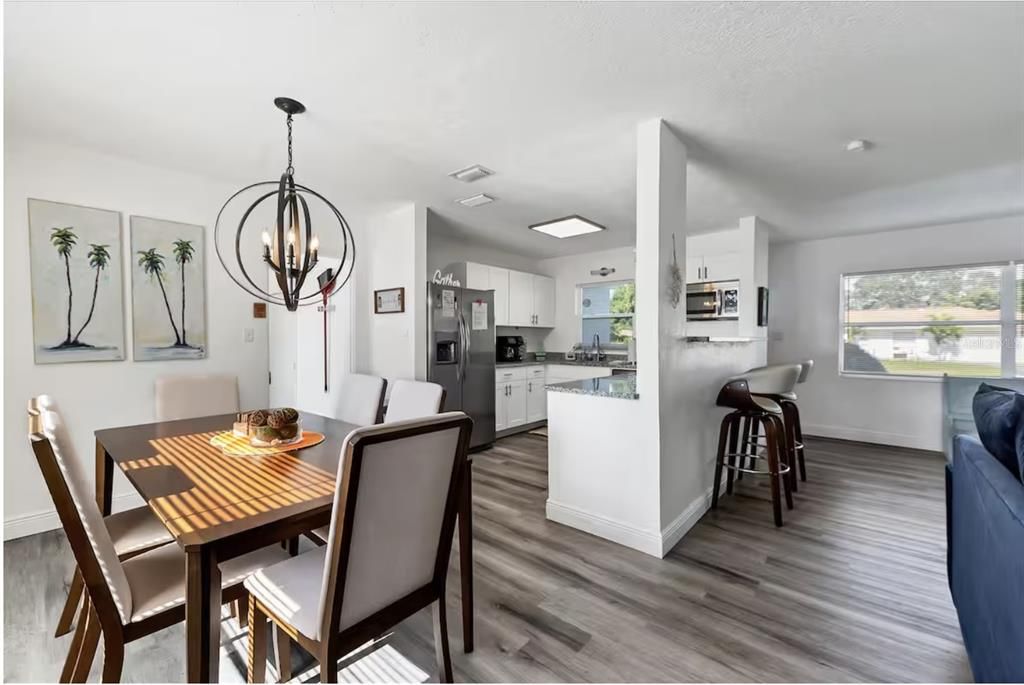 待售: $440,000 (3 贝兹, 2 浴室, 1344 平方英尺)