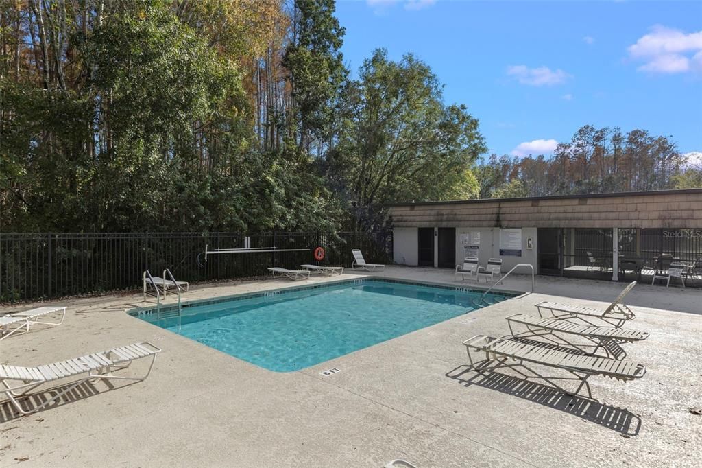 待售: $235,000 (2 贝兹, 2 浴室, 1372 平方英尺)