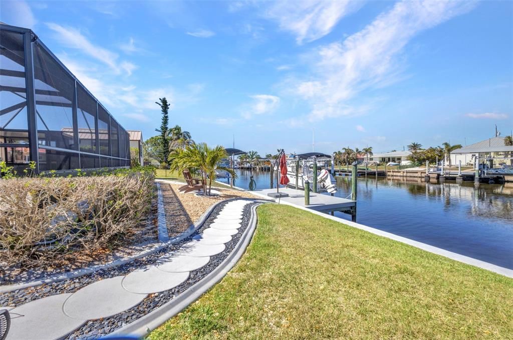 For Sale: $600,000 (3 beds, 2 baths, 1909 Square Feet)