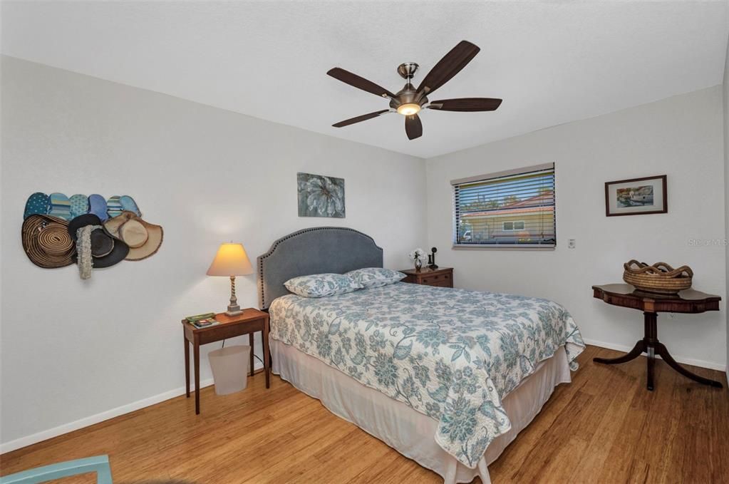 For Sale: $600,000 (3 beds, 2 baths, 1909 Square Feet)