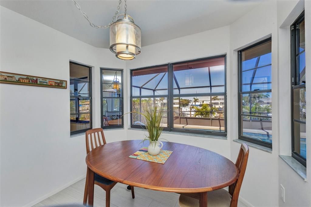 For Sale: $600,000 (3 beds, 2 baths, 1909 Square Feet)