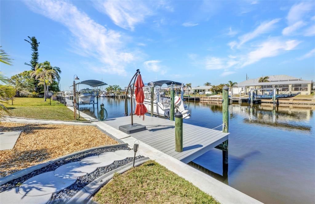 For Sale: $600,000 (3 beds, 2 baths, 1909 Square Feet)