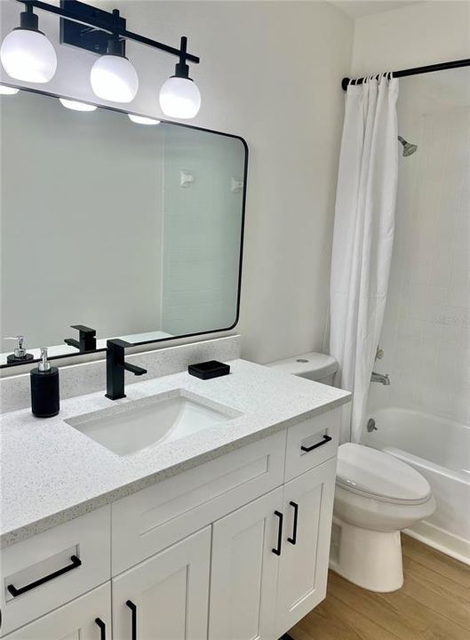 На продажу: $265,000 (2 спален, 2 ванн, 1106 Квадратных фут)