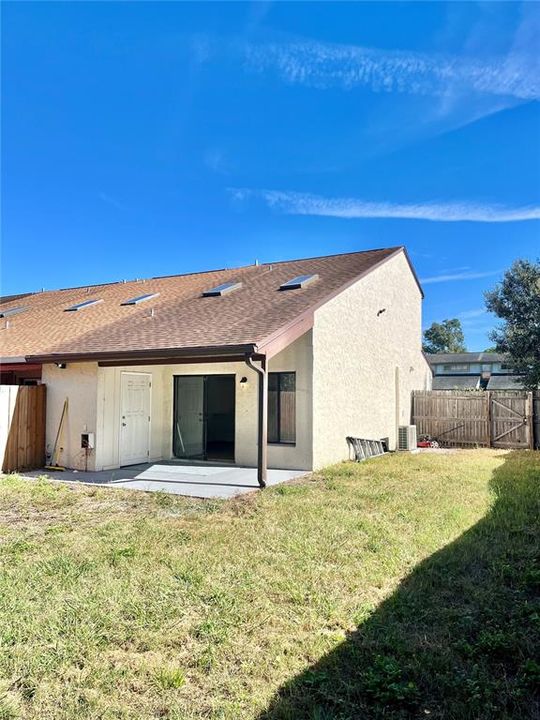 На продажу: $265,000 (2 спален, 2 ванн, 1106 Квадратных фут)