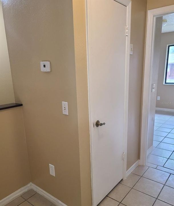 For Sale: $215,000 (3 beds, 2 baths, 1188 Square Feet)