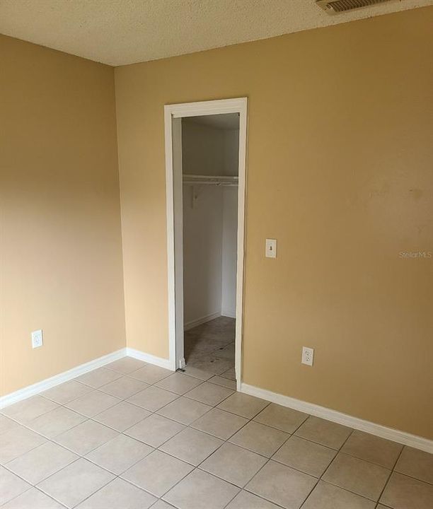 For Sale: $215,000 (3 beds, 2 baths, 1188 Square Feet)