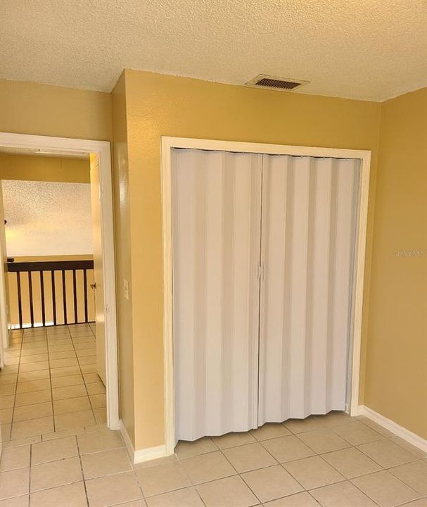 For Sale: $215,000 (3 beds, 2 baths, 1188 Square Feet)