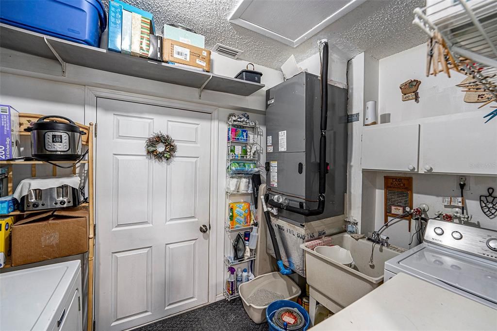 En Venta: $335,000 (3 camas, 2 baños, 1562 Pies cuadrados)