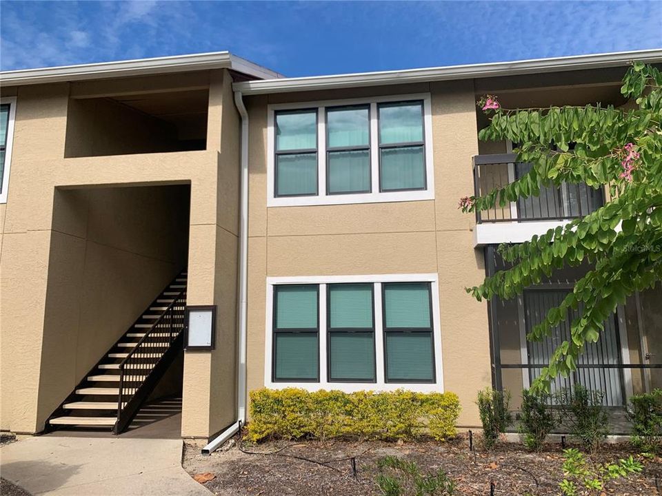 待售: $209,900 (2 贝兹, 2 浴室, 972 平方英尺)