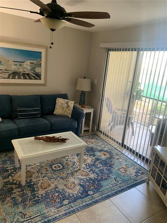 待售: $209,900 (2 贝兹, 2 浴室, 972 平方英尺)