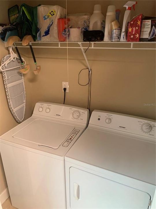 待售: $209,900 (2 贝兹, 2 浴室, 972 平方英尺)