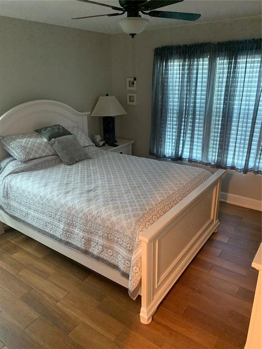 待售: $209,900 (2 贝兹, 2 浴室, 972 平方英尺)