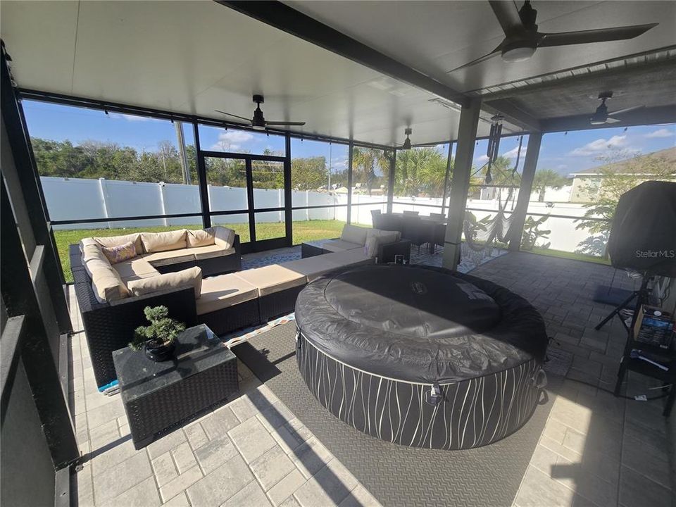 На продажу: $435,000 (3 спален, 2 ванн, 1554 Квадратных фут)