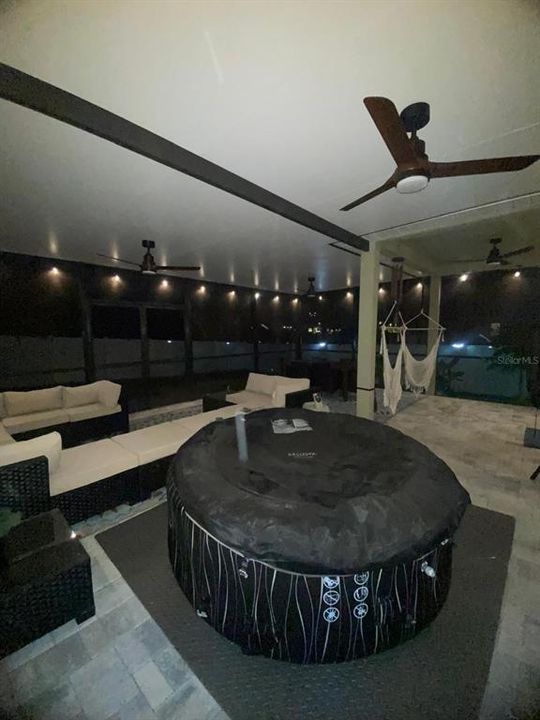 На продажу: $435,000 (3 спален, 2 ванн, 1554 Квадратных фут)