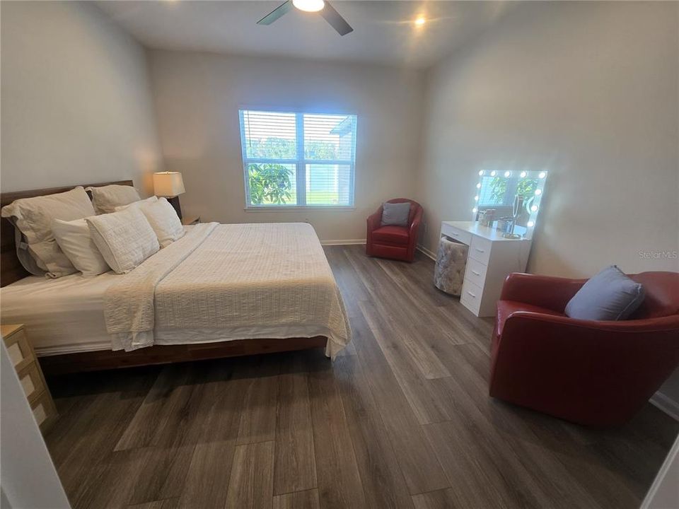 На продажу: $435,000 (3 спален, 2 ванн, 1554 Квадратных фут)