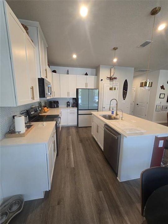 На продажу: $435,000 (3 спален, 2 ванн, 1554 Квадратных фут)