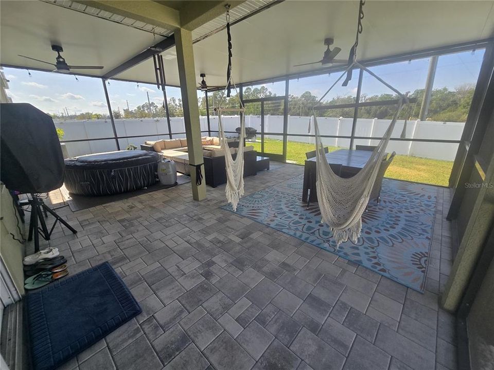 На продажу: $435,000 (3 спален, 2 ванн, 1554 Квадратных фут)