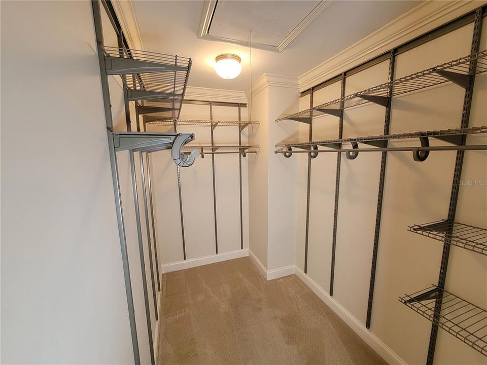 На продажу: $189,900 (2 спален, 2 ванн, 1094 Квадратных фут)