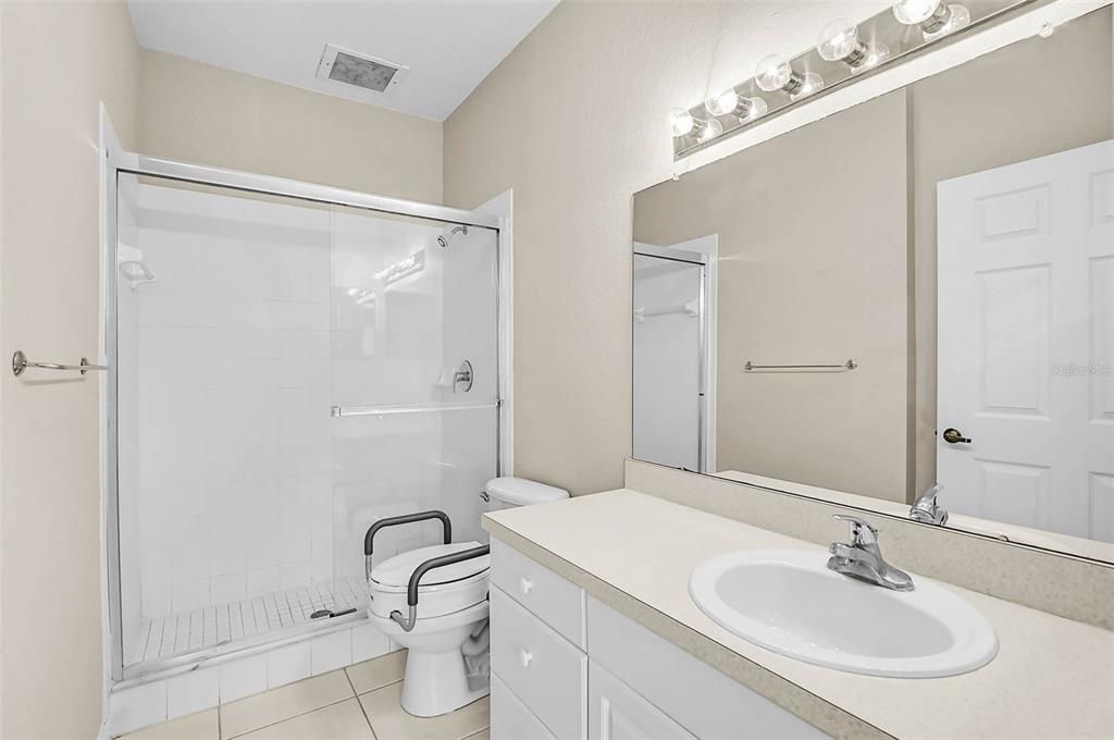 En Venta: $239,999 (3 camas, 2 baños, 1212 Pies cuadrados)