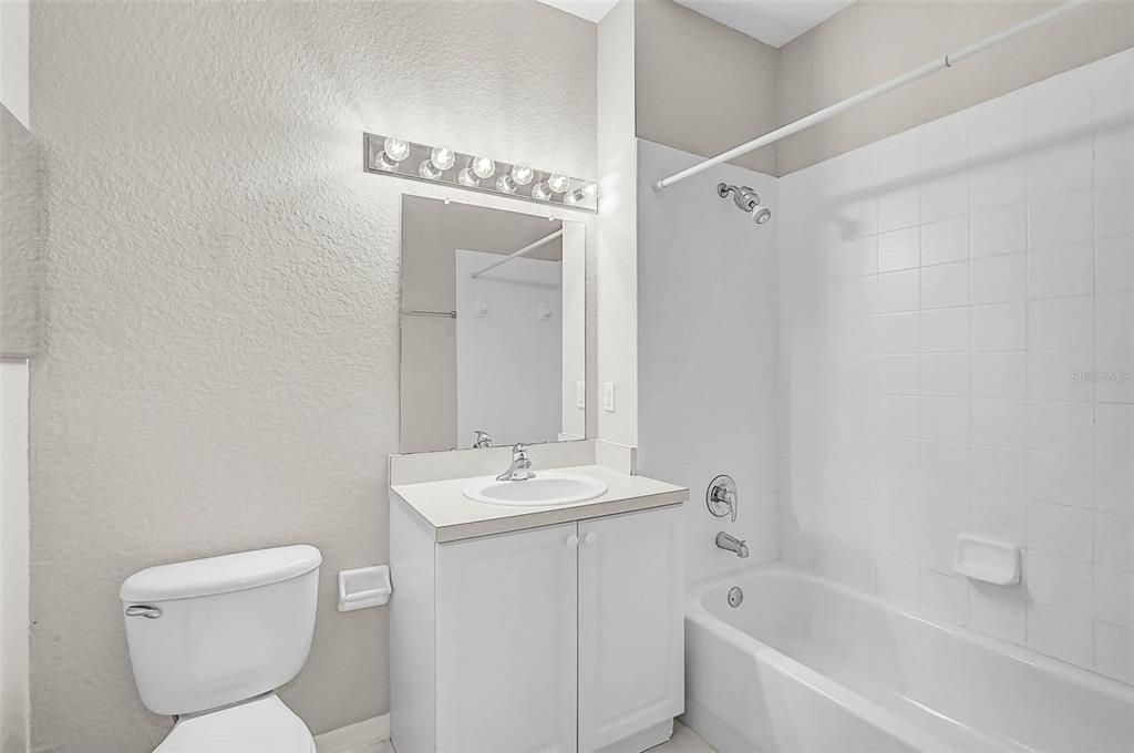 En Venta: $239,999 (3 camas, 2 baños, 1212 Pies cuadrados)