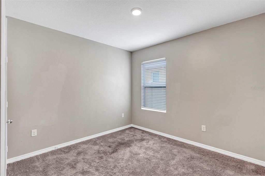 For Rent: $1,850 (4 beds, 2 baths, 1851 Square Feet)