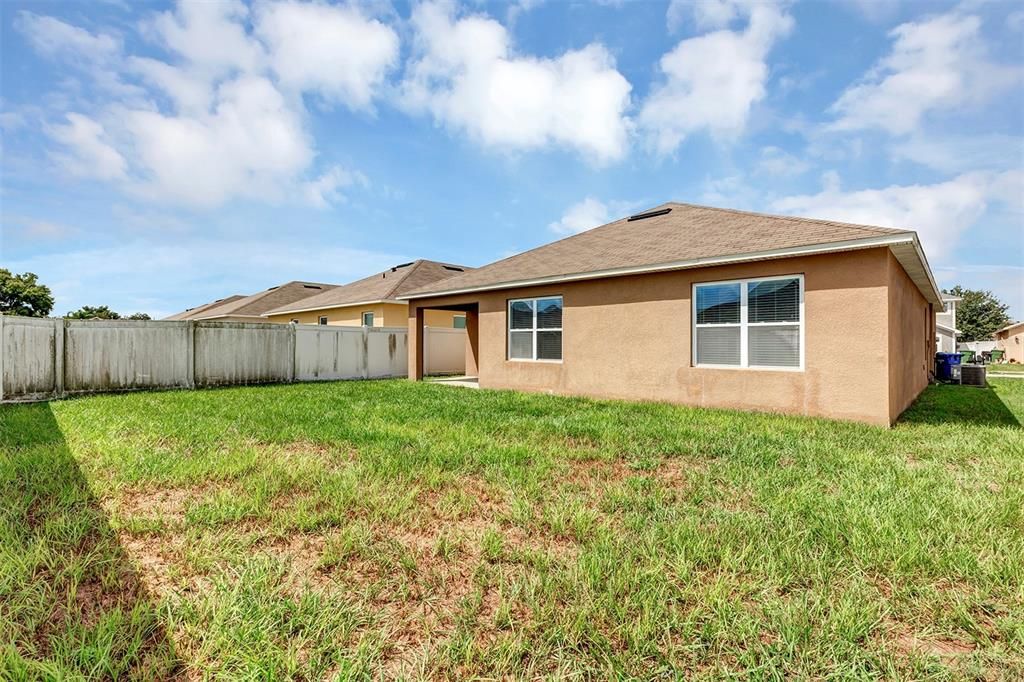 For Rent: $1,850 (4 beds, 2 baths, 1851 Square Feet)