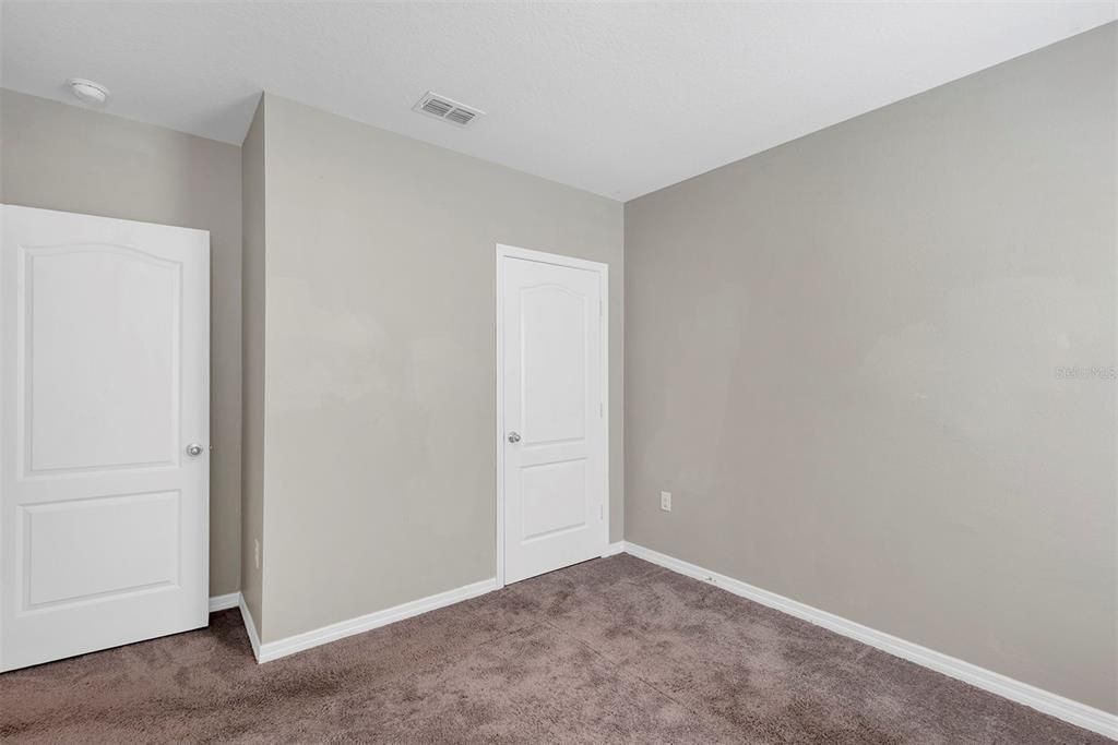 For Rent: $1,850 (4 beds, 2 baths, 1851 Square Feet)