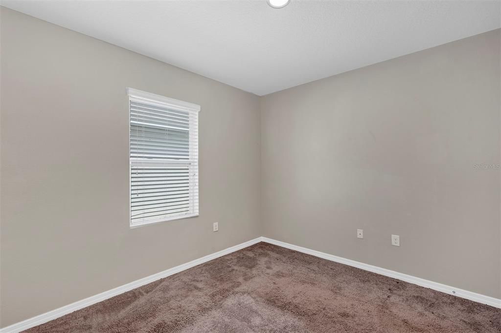 For Rent: $1,850 (4 beds, 2 baths, 1851 Square Feet)