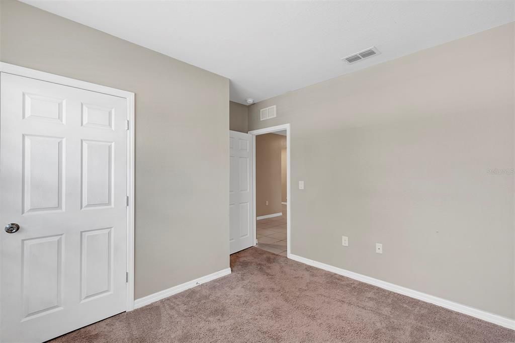 For Rent: $1,850 (4 beds, 2 baths, 1851 Square Feet)