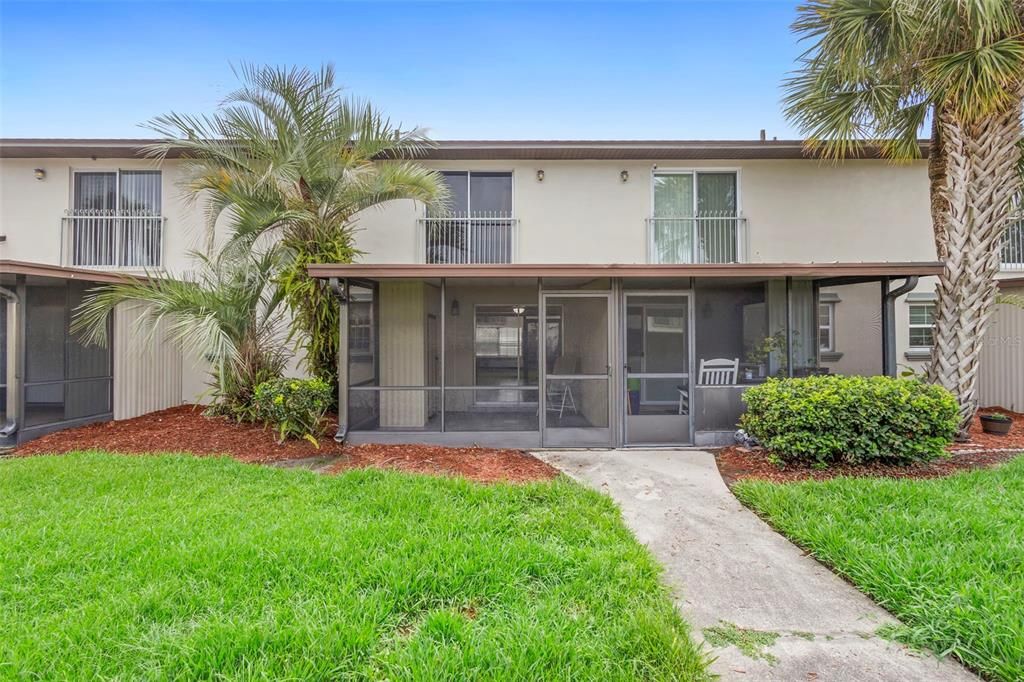 For Rent: $1,850 (2 beds, 2 baths, 1030 Square Feet)